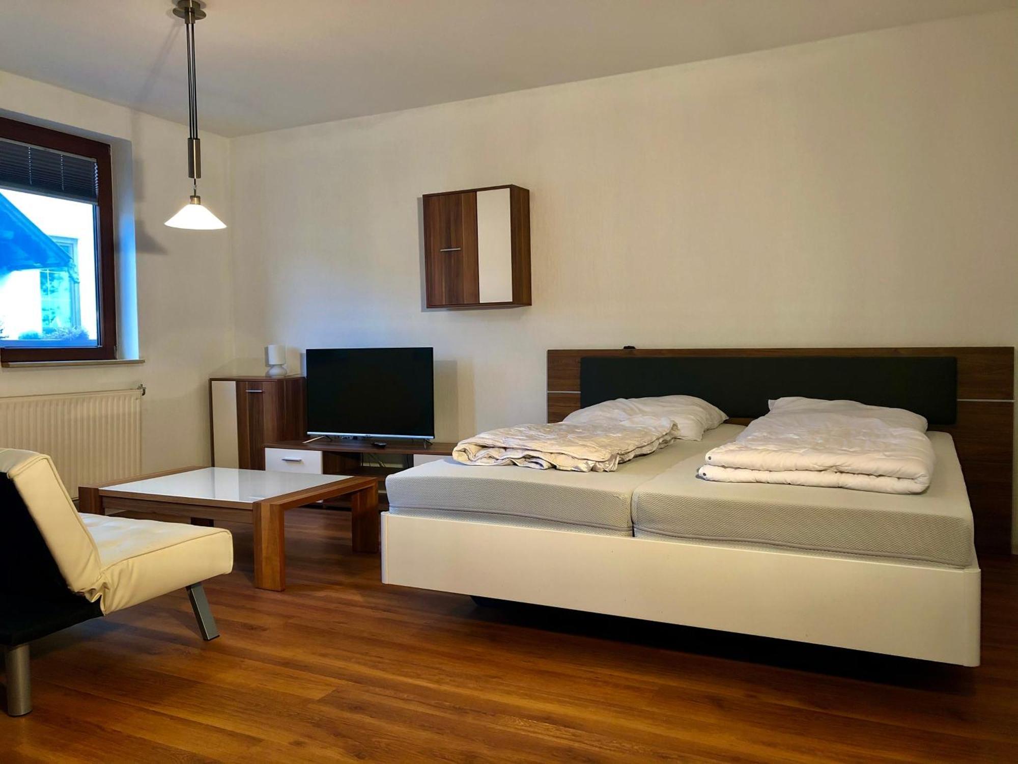 Ferienwohnung Familie Troeger Floh Exteriör bild